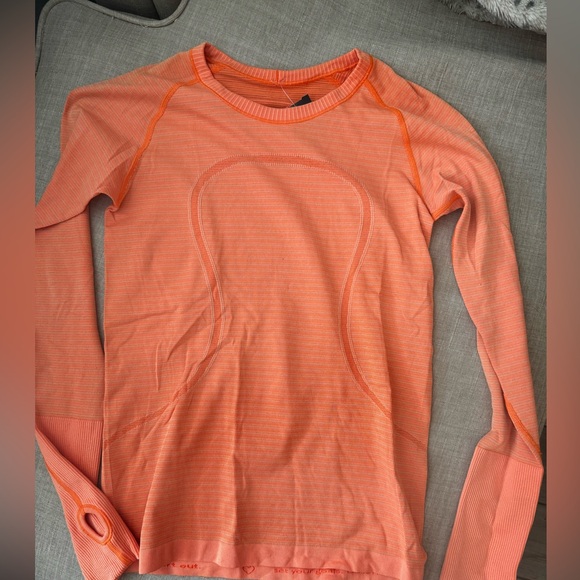 Lululemon Swiftly Tech Long Sleeve 2.0 size 8 - Picture 6 of 8